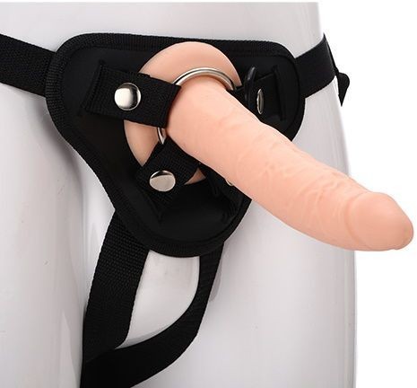 Телесный страпон на черных трусиках STRAP ON REAL DILDO - 20 см.